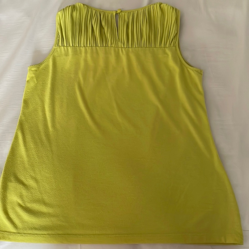 Banana Republic green sleeveless top - Picture 4 of 8